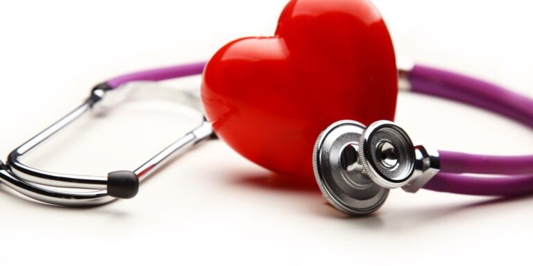 Heart and stethoscope representing Cardiologists