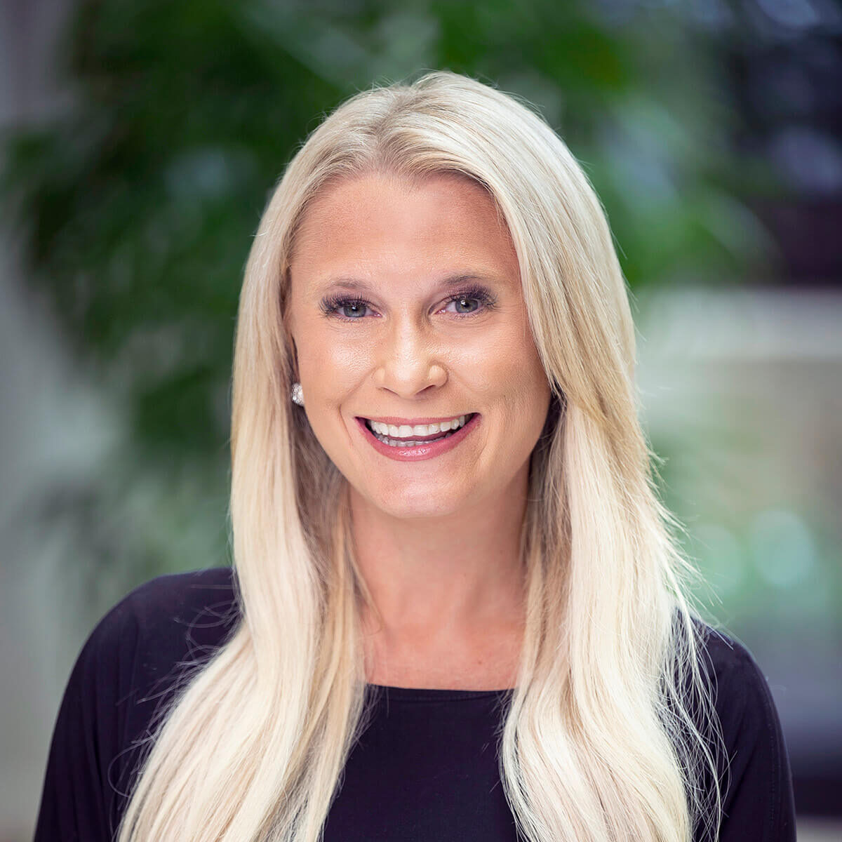 Headshot photo of Danielle Lubicich